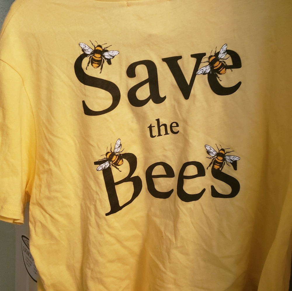 Save the bees cropped shirt
